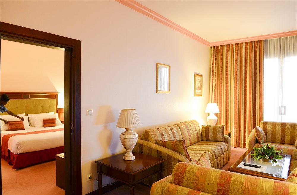 Lancaster Ouaga 2000 Hotel Ouagadougou Bagian luar foto