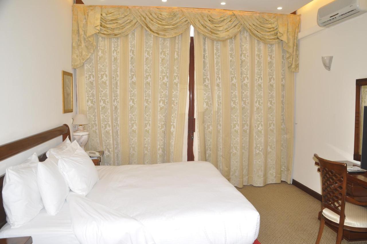 Lancaster Ouaga 2000 Hotel Ouagadougou Bagian luar foto