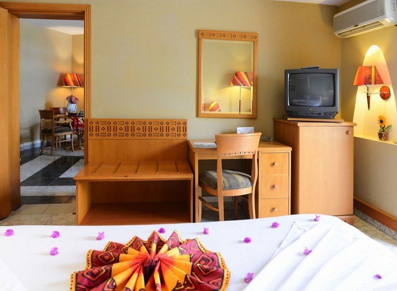 Lancaster Ouaga 2000 Hotel Ouagadougou Bagian luar foto