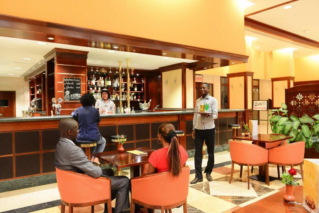 Lancaster Ouaga 2000 Hotel Ouagadougou Bagian luar foto
