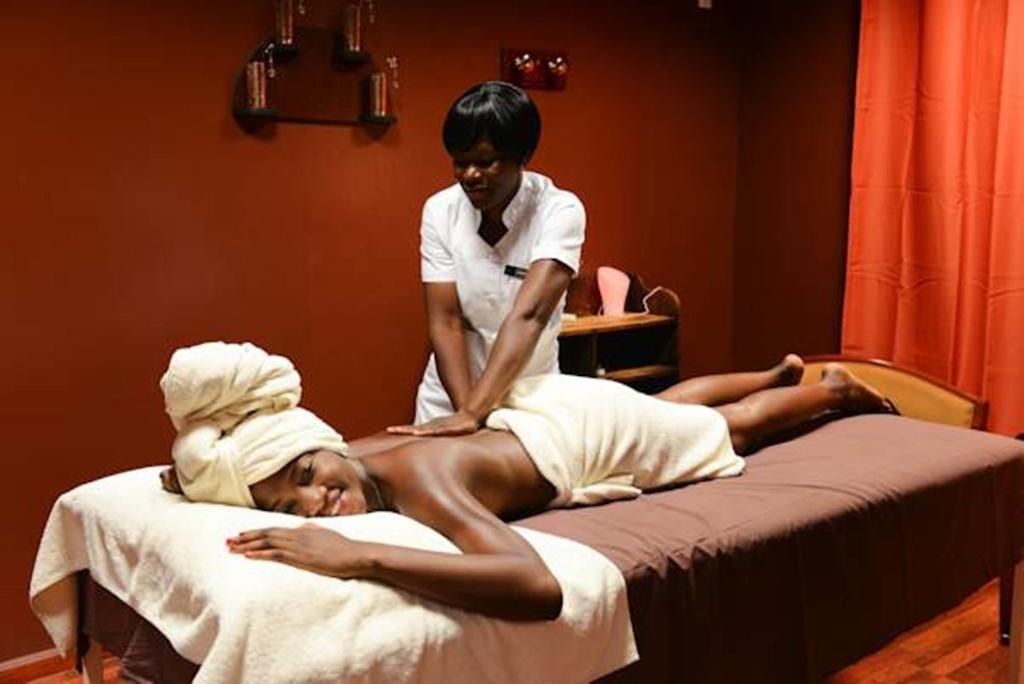 Lancaster Ouaga 2000 Hotel Ouagadougou Bagian luar foto